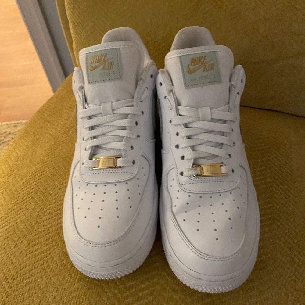 NIKE Air Forces